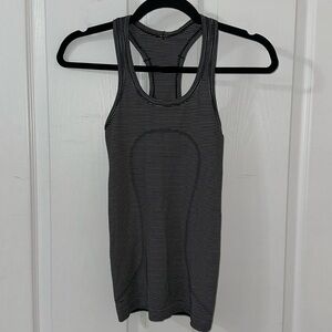 Lululemon Swiftly Tech tank